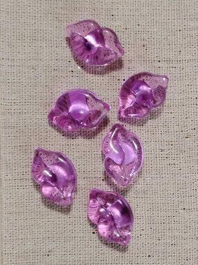 6 Pcs Large Purple LIPS Photo Display Memo Bulletin Board Tack Push Pins
